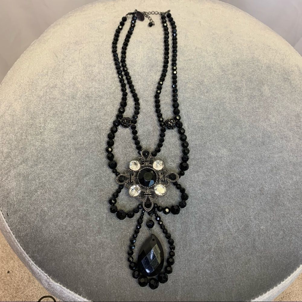 White House Black Market beaded rhinestone layered necklace - Picture 6 of 6